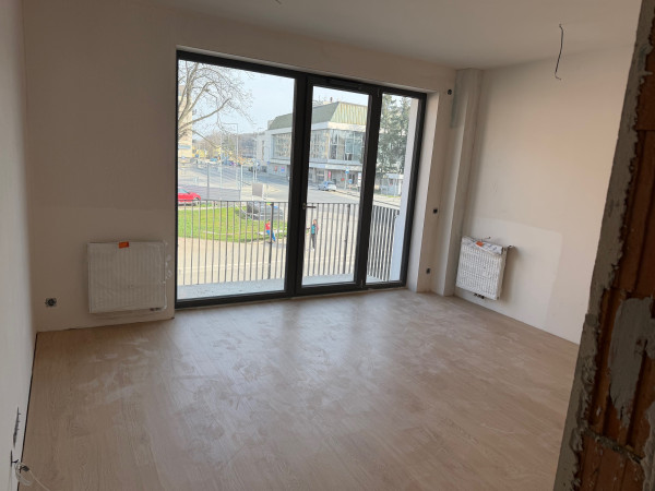 Interiéry se dostávají do závěrečné fáze dokončovacích prací a postupně získávají svou finální podobu.